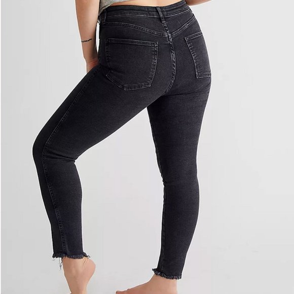 NWT We the Free by Free People Raw High-Rise Jeggings Black Thirty - Picture 2 of 3
